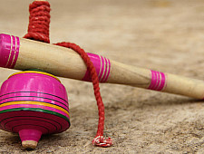 Kutch lacquer ~ Spinning Top - भमरडो { B }